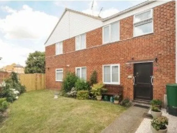 Mrs S chose Open Property Group to buy a flat fast