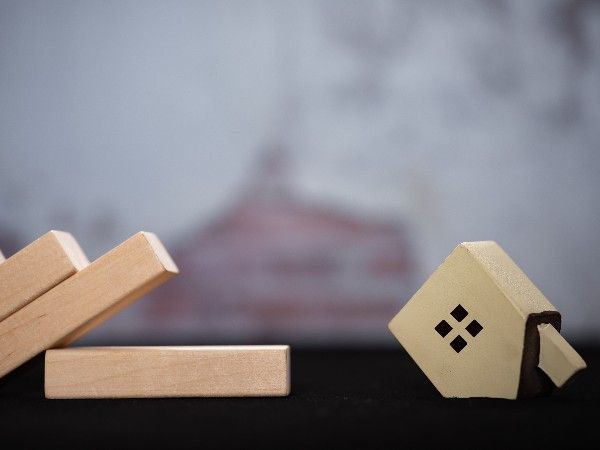 Property chain collapsed? Call on a cash buyer to the rescue