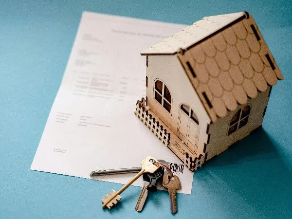 Possessory Title Explained: How to Claim Ownership of a Property Without a Deed