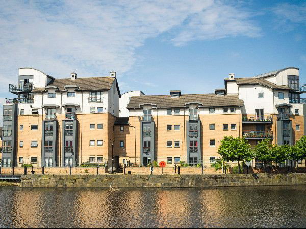 Three-Quarters of Flats Sell for a Real-Terms Loss: What Does It Mean for Flat Owners?
