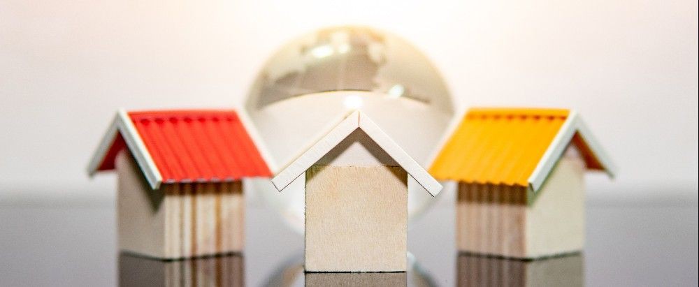 Image 1 before text for page “The 2022 property market – A glance into our crystal ball ”